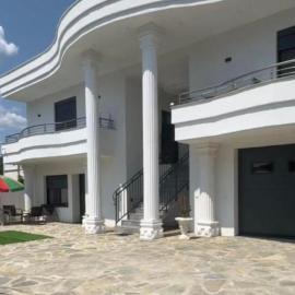 Villa Relax Apartments 1, hotel in Donji Štoj