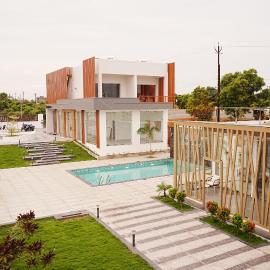 Sandy Resort, hotel in Agastīswaram
