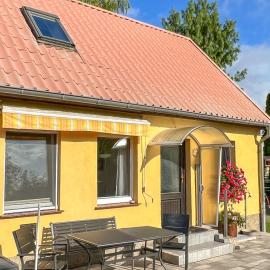 Luzie's Hus, hotel en Freest