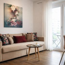 APSTAY Bungalow I Parking option & Self Check-in, hotel ve uŠtýrském Hradci