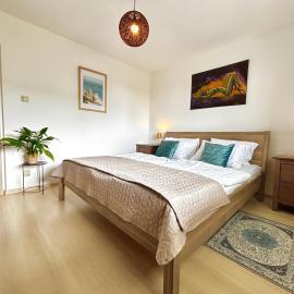 Samaria Central Apartment