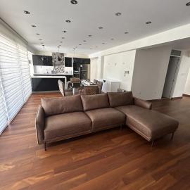 Luxury apartment with park views, hotel in Huancavelica