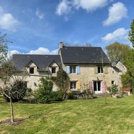 MOULIN DE CARACTERE entre terre et mer proche Bayeux、Agyのホテル
