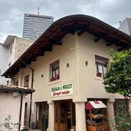 Mrizi i Zanave Guesthouse Tirana, hotel in Tirana