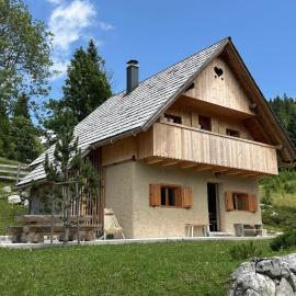 Cabin Praprotnica Pokljuka, hotel in Srednja Vas v Bohinju
