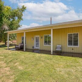 Private Acreage, Pet-Friendly Yard! Gilbert Haven