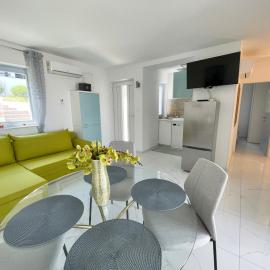 Two bedroom App in Ravni with Sea view, Terrace&Parking