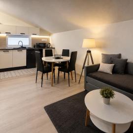 Vrátnica by Cañas Apartments - free private parking spaces, hotel in Rimavská Sobota
