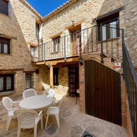 Apartamentos rurales Benita, хотел в Olmeda de Cobeta