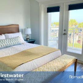 Be A Nomad - Oceanview Townhouse 100 Yrds to Jacksonville Beach - Sleeps 4