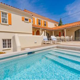 La Palma 7 Luxury Villa - Mins to Beach, Hotel in Lance aux Épines
