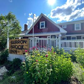 Barron Brook Inn, khách sạn ở Whitefield