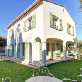 Elegant Cannes Villa 4-5 Bedrooms Walk to Palais & Beaches