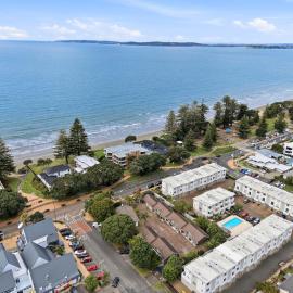 Orewa Motor Lodge, hotell i Orewa