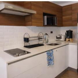 Modern suite in Zona 10 Wifi Parking, hotel in Las Victorias