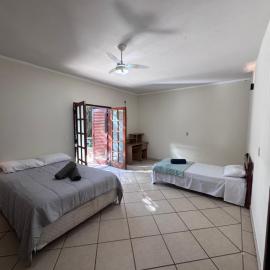 Quarto suíte privativo em campinas para 4 pessoas