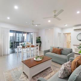 Keys to Larrakeyah - Coastal Comfort with Pool
