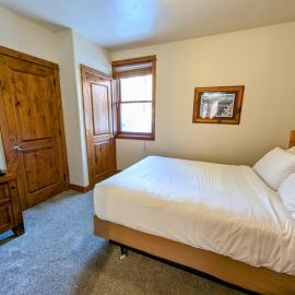 Antlers Gulch 501 by SummitCove Lodging in Colorado