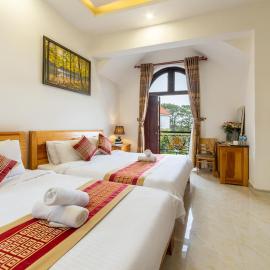 Xuan Truong Central Dalat-1 min walk to Xuan Huong Lake