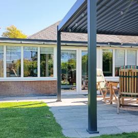 Nice Home In Stavenisse With Swimming Pool, hotel in Stavenisse