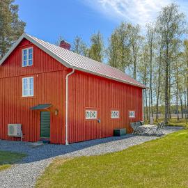1 Bedroom Amazing Home In Vålberg, hotel di Vålberg