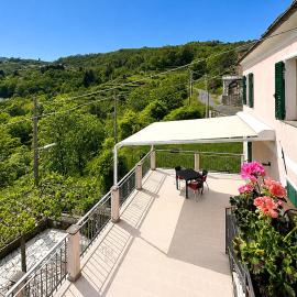 2 Bedroom Stunning Apartment In Comuneglia