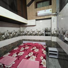 Guru Nanak Dev Ji Yatri Niwas Just 2 minutes walk to Golden Temple