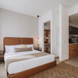 City View Loft with Coworking & 20th Floor Jacuzzi, hotelli kohteessa Estación El Salto