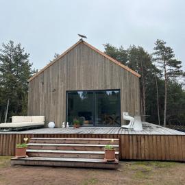 Charming Seaside Country Cottage，Lahetaguse的飯店