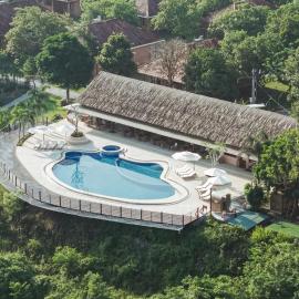 Alagon Ecolodge Nam Cat Tien, hôtel à Tân Phú