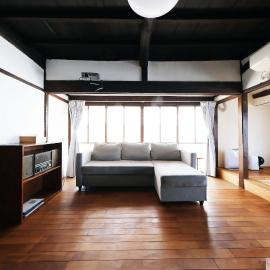 Entire Traditional House, Pet Friendly,貸切古民家,最大9名,ペット可, 長野岡谷IC5分,ファミリー歓迎, Hotel in Okaya