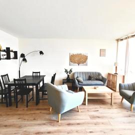 Appartement spacieux, 3 chambres, 6 lits simples, готель у місті Массі