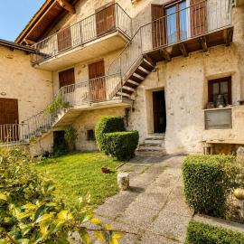 Casa Scranzi vista Alpi
