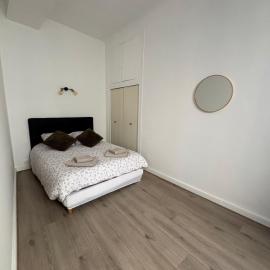Cozy apartment Aubenas historic center