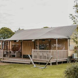 Safaritent Betuwe Lodge, hotel u gradu Kesteren