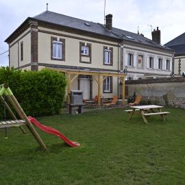 gîte MAELYSE, hotel u gradu 'La Neuve-Lyre'