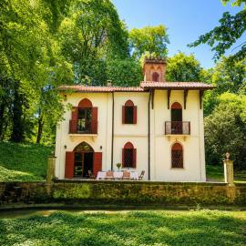 Lake House by Veneto Villa