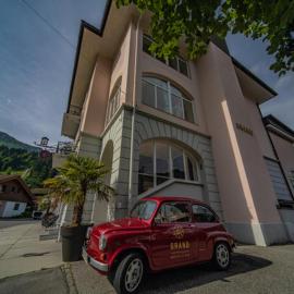 GRAND your home with common kitchens with self check-in, hotel in Engelberg