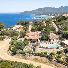 VILLA ANTARES
