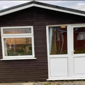 Cabin Sleeps 4 with Parking, khách sạn ở Padstow