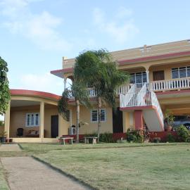 Jardin del Mar Guesthouse, hotel in Hatillo