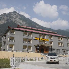 Prime Continental Hotel Kumrat, Hotel in Tāl