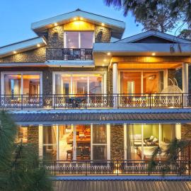 ELIVAAS Signature Kavya Villa Forest View 4BHK Villa, Kasauli