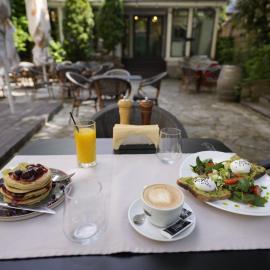 Barrique 17 - Breakfast at Restaurant & Minibar - Old Town