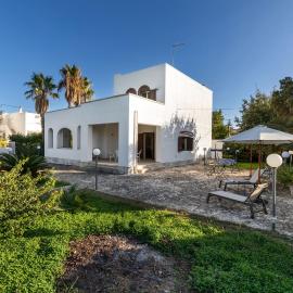 Villa Il Ginepro by BarbarHouse, hotel a Rosa Marina