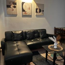 Cozy 2BR Home Near Clark Airport & Aqua Planet, hotel em Mabalacat