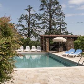 La Dolcevita - Luxury Villa with Swimming Pool & Tennis، فندق في Cozzana