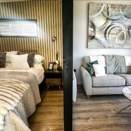25 - The Sanctuary Pod with Hot Tub & Outdoor Pool