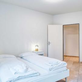 ZH Gold 1 - HITrental Apartment
