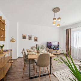 Zentrales helles Apartment, Küche, Parkplatz